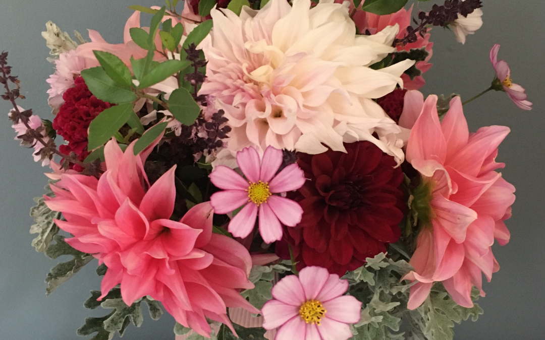 Porqué elegir flores locales y de temporada en tu boda con Stela de Floritea